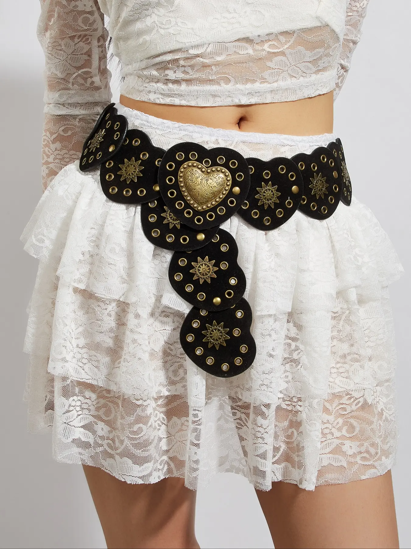 Women's Vintage Heart-Shaped Waist Belt, Bohemian Patchwork Alloy Decorative Buckle Hole Design, Boho Style Belt, Perfect for Dresses & Jeans, Studded Belt Buckle, Vintage Waist Accessory, Casual Style Belts