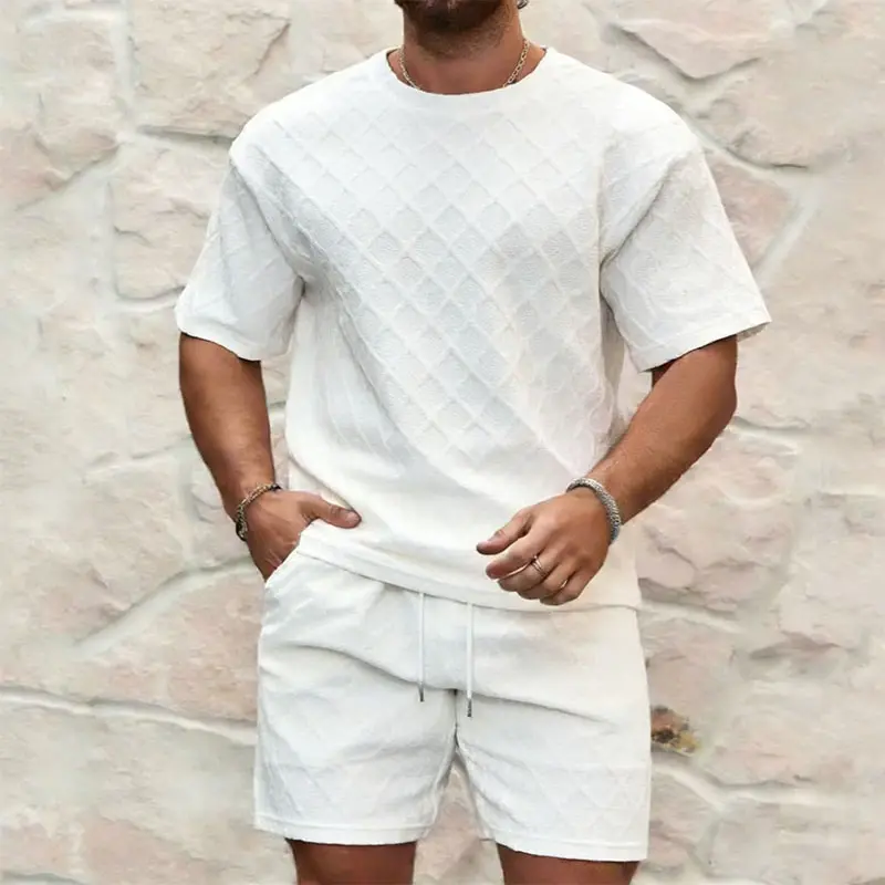 New summer casual men's fashion Joker breathable solid color short-sleeved T-shirt shorts two-piece men's wear.