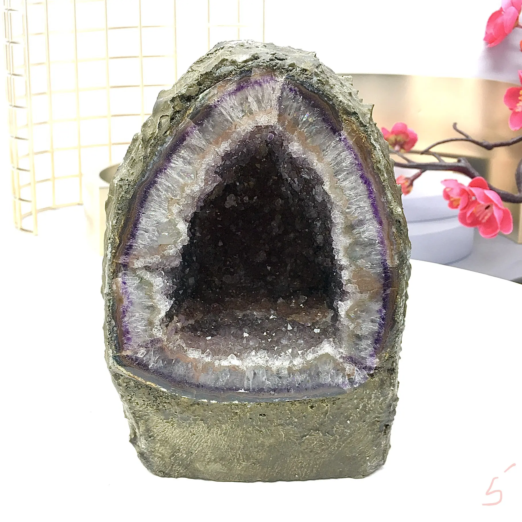 Natural Amethyst Geode Cave, 2750g Raw Mineral Specimen, Unique Collectible & Decorative Crystal for Home & Room Decor | 170 x 120 mm, House Decor, 170 Mm*120 Mm, Cave Decoration, Home Ornament, Donghai County Lingchuang Crystal Jewelry Co.,Ltd