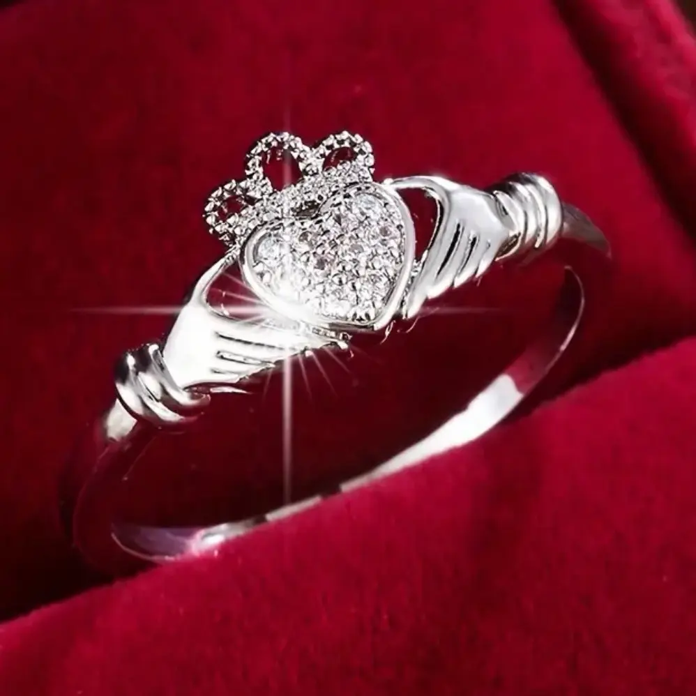 Silver-Plated Claddagh Zircon Ring with Gift Box Silver-Plated Claddagh Zircon Ring with Gift Box
