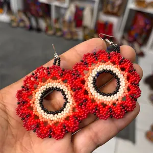 Beaded earrings hand made in Mexico - aretes mariposa hecho a mano - artesanía mexicana arete buñuelo