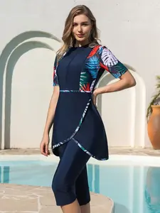 Women's Plant Pattern Two-Piece Swimsuit Set, Short Sleeve Seven-Point Pants, Conservative Middle Eastern Style Bathing Suit for Summer Beach Vacation