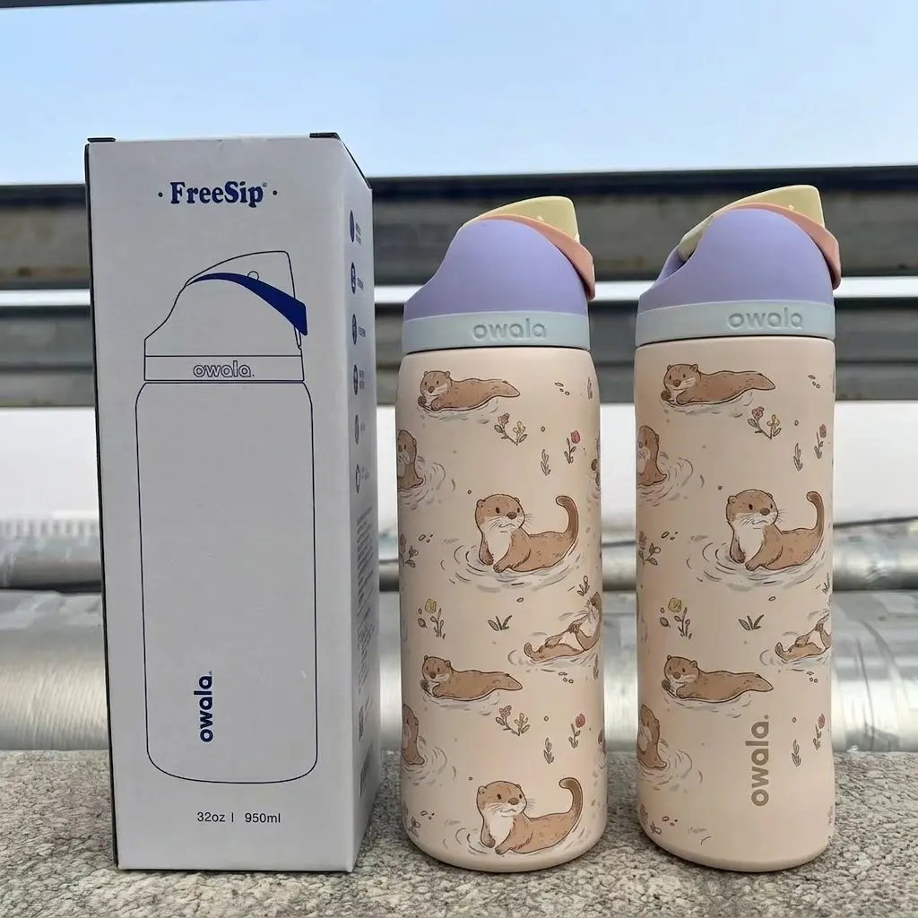 Owala FreeSip Cute Otter Water Bottle 24oz/32oz – Adorable Otter Animal Print, Insulated Stainless Steel Reusable Water Bottle with Straw Lid for School, Travel, Gym & Everyday Use