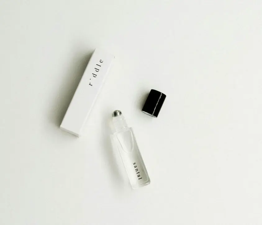 Santal 8ml Roll-On - Riddle - Fragrance Oil