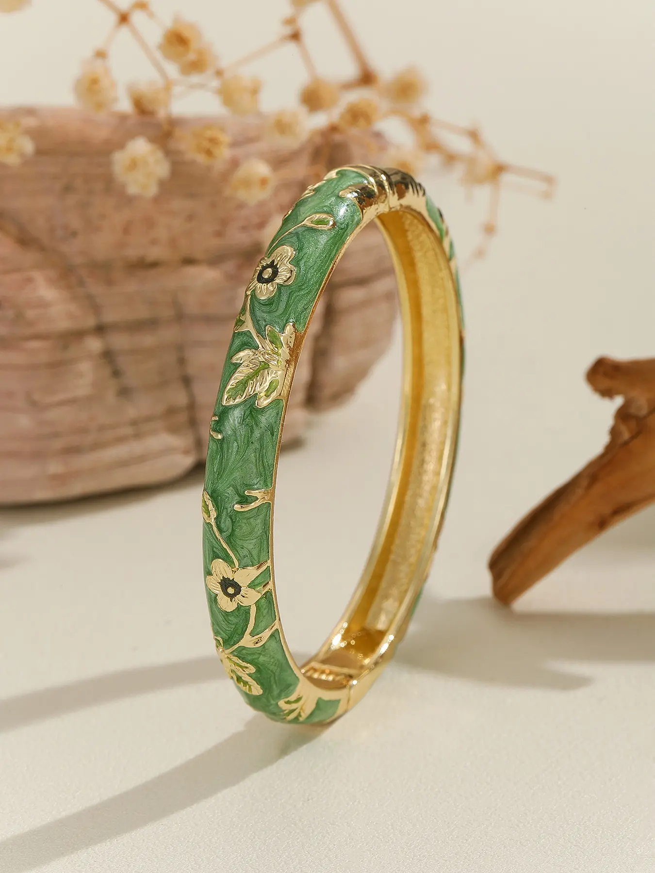 Vintage Bohemian Style Women's Cloisonné Enamel Flower Design Bracelet, Small Floral Pattern, Casual All-Season Jewelry Gift