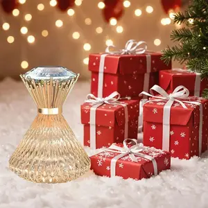 1 Bottle Holiday Roaming Women's Gold Diamond Perfume, Fresh Natural Long Lasting Fragrance, Floral Perfume Spray, Luxurious Diamond Bottle Design, Brings You Natural Fragrance for Your Girlfriend Valentine's Day Dating Gift Birthday Gift