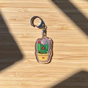 Cactus Keychain with Epoxy - Floral Design for Keys, Wallets & Backpacks - Durable & Eye-Catching Accessory