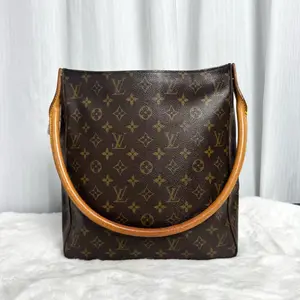 Pre-owned Louis Vuitton Looping MM Monogram Shoulder Bag|21017786