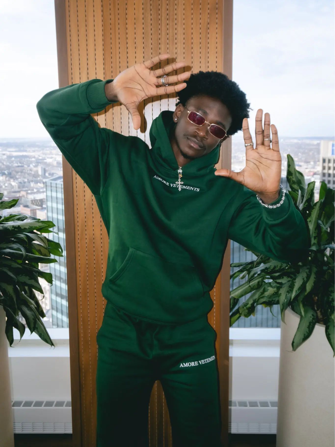 Amore Vetements Iconic Uniform Tracksuit Set – Green Luxury Large XXL 80% Cotton 20% Polyester Embroidered Logo Relaxed Fit Unisex Hoodie & Sweatpants