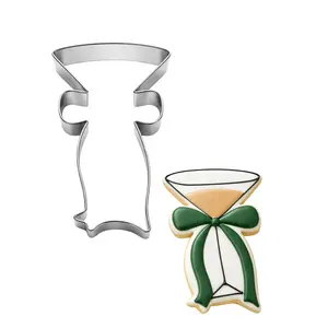 Martini Glass with Bow Cookie Cutter 4 in B2058