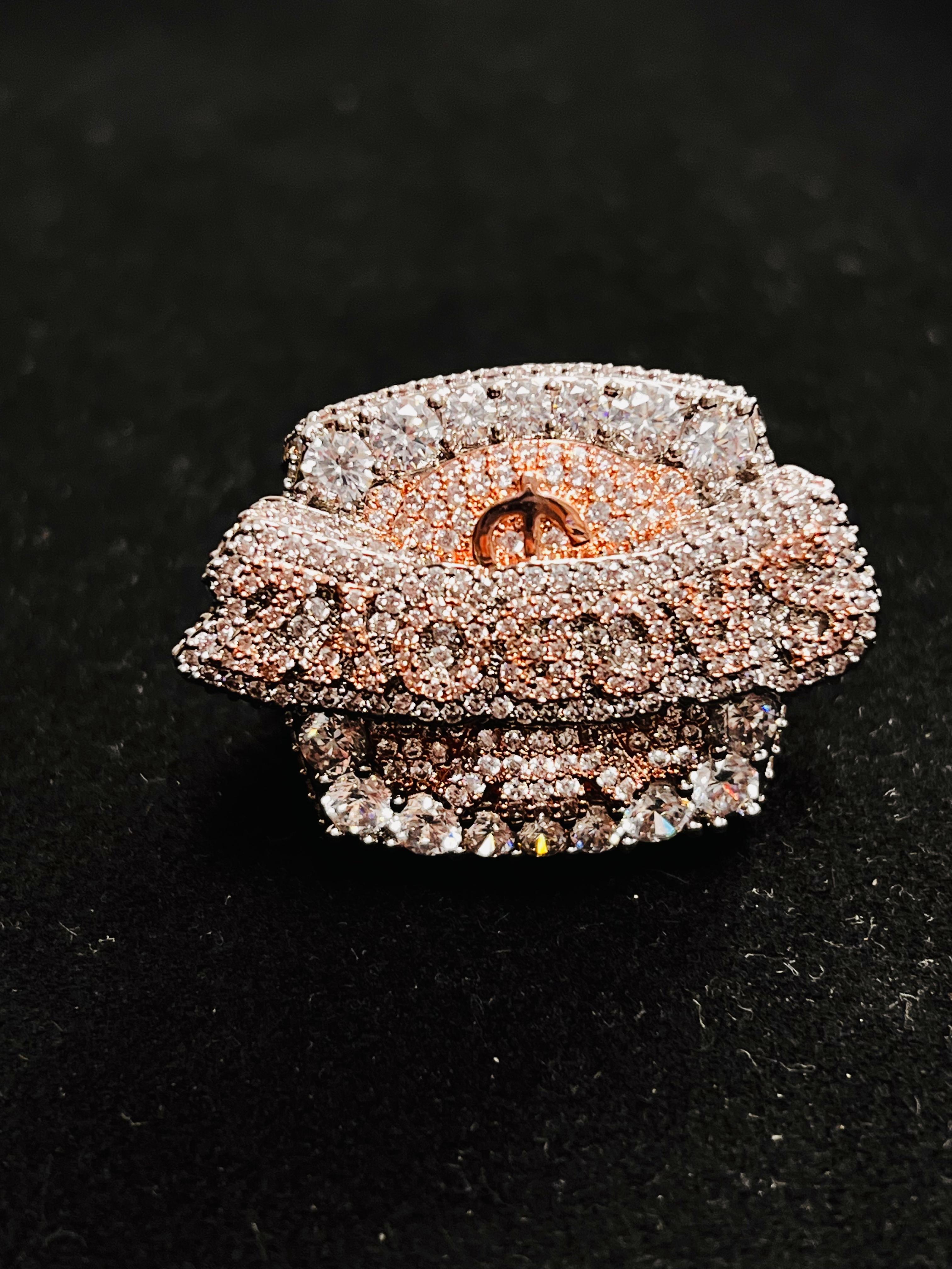 Luxury chilled personalized hip-hop boutique jewelry men's chilled champion ring genuine VVS silicon diamond ice-feel luxury style ring men's high-end ring, Mother's Day and Father's Day gift, large party wearing accessory