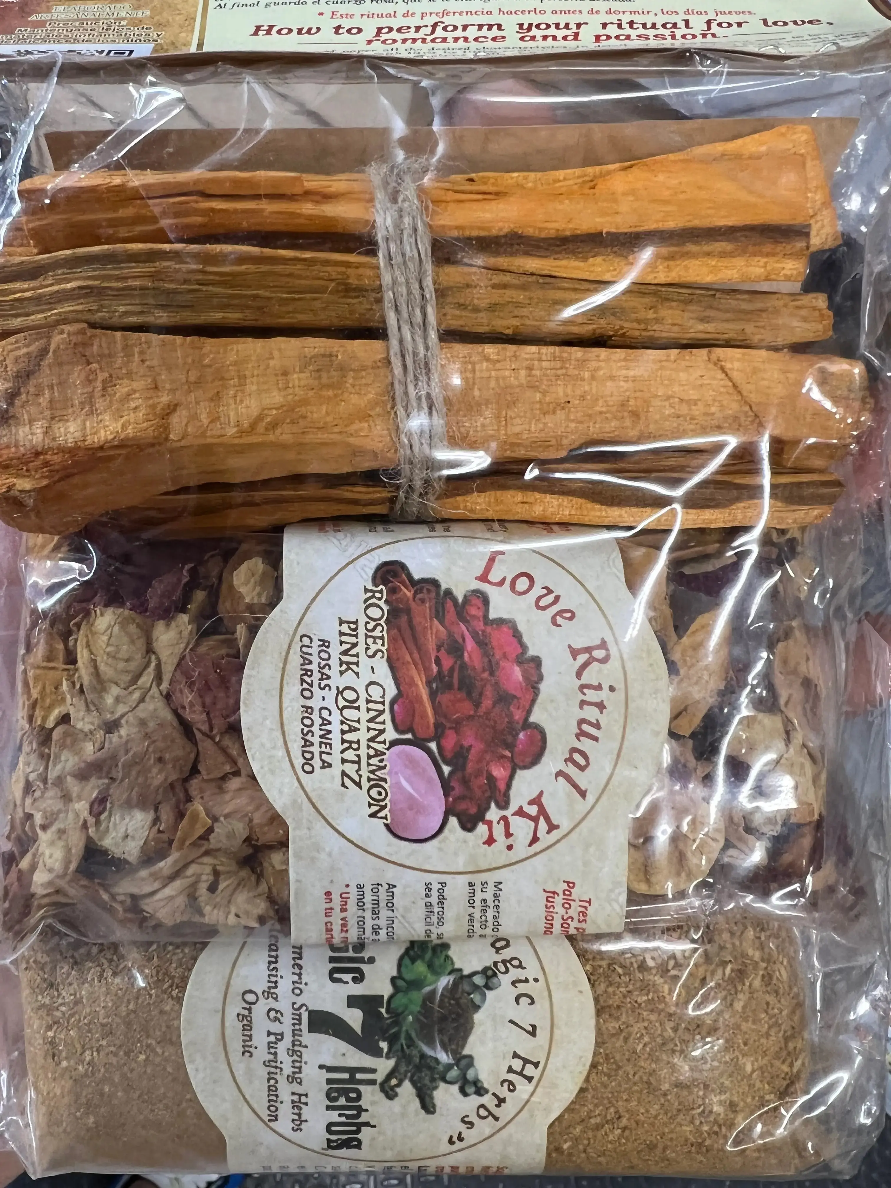 Love Ritual kit (Palo Santo Rose Petals Cinnamon & Pink quartz