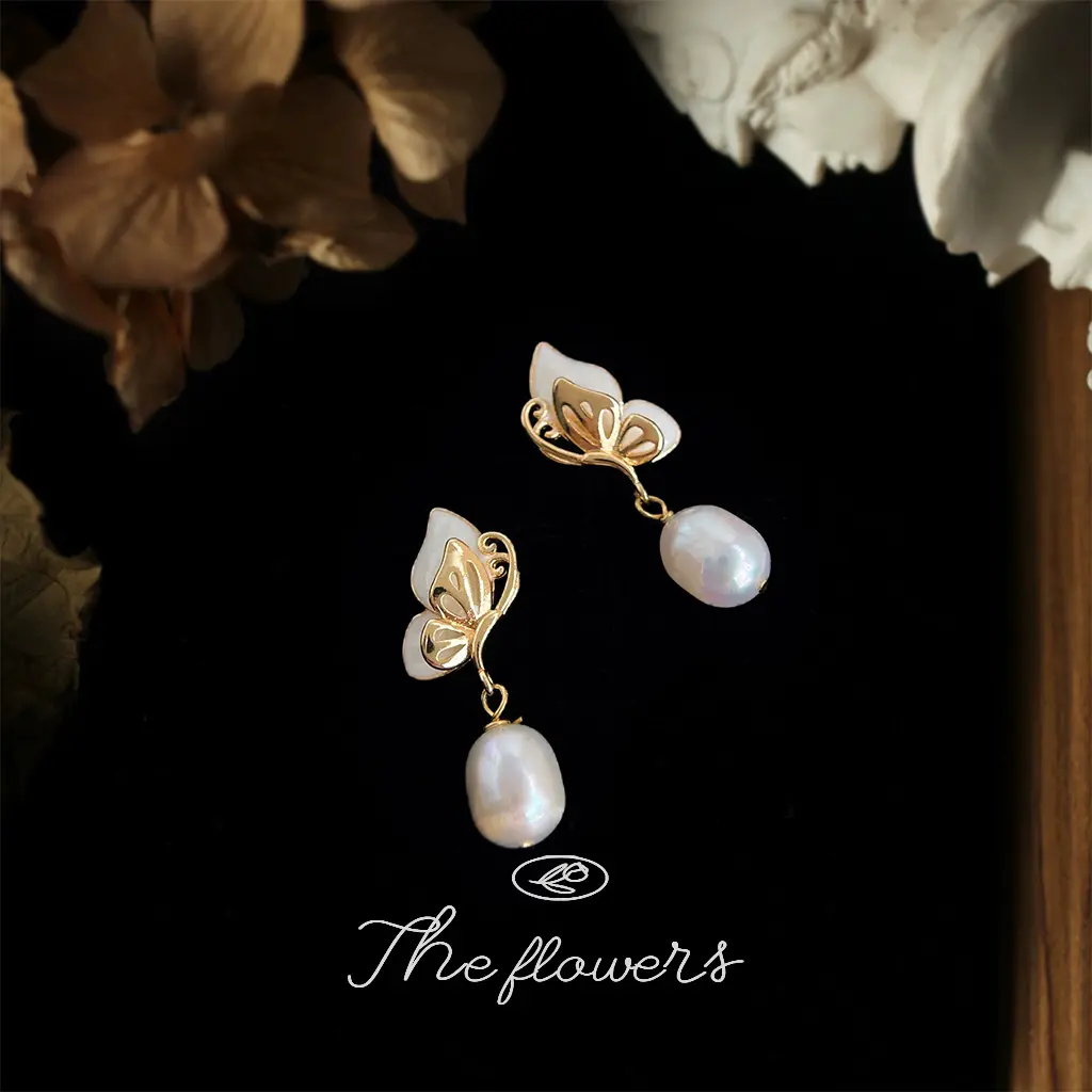 Sliver Freshwater Pearl Earrings French Elegant Butterfly Handmade Design With A Compact And Luxurious Commuting Style
