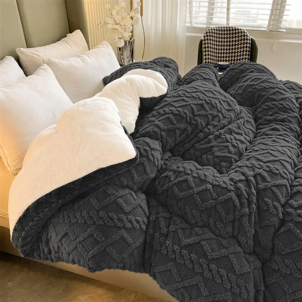 1Pc Jacquard Fluffy Sherpa Comforter, Reversible Thick Plush Winter Quilt, Super Soft Warm Fuzzy Bed Blanket,3D textured comforter for warm lazy nights,New Year's gift