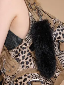 Y2K Fashion Vintage Animal Tail Keychain Bag Charm, Street Style All Seasons Accessory, Fake Fur Flash Design