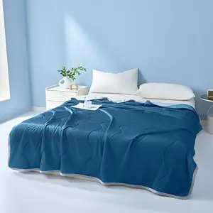 1pc Luxury Wavy Ice Silk Cooling Summer Blanket, Ice Cream Air Conditioner Quilt, Machine Washable Cold Sense Comforter, Naked Sleeping Essential, Summer Cooling Blankets, Air Conditioning Blanket