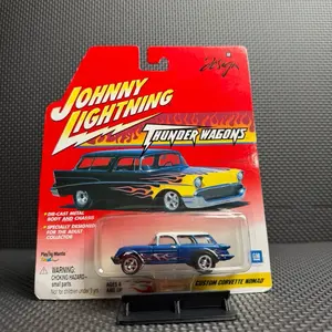Johnny Lightning Thunder Wagons 1957 Chevy Nomad Blue Flames 1:64 Diecast