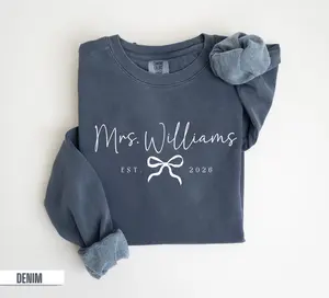 Women's Classic Cotton Custom Mrs Casual Round Neck Sweatshirt - Personalized Future Mrs Last Name Top with Comfortable Fabric, Flattering Fit, Ideal Bride Gift for Engagement, Honeymoon