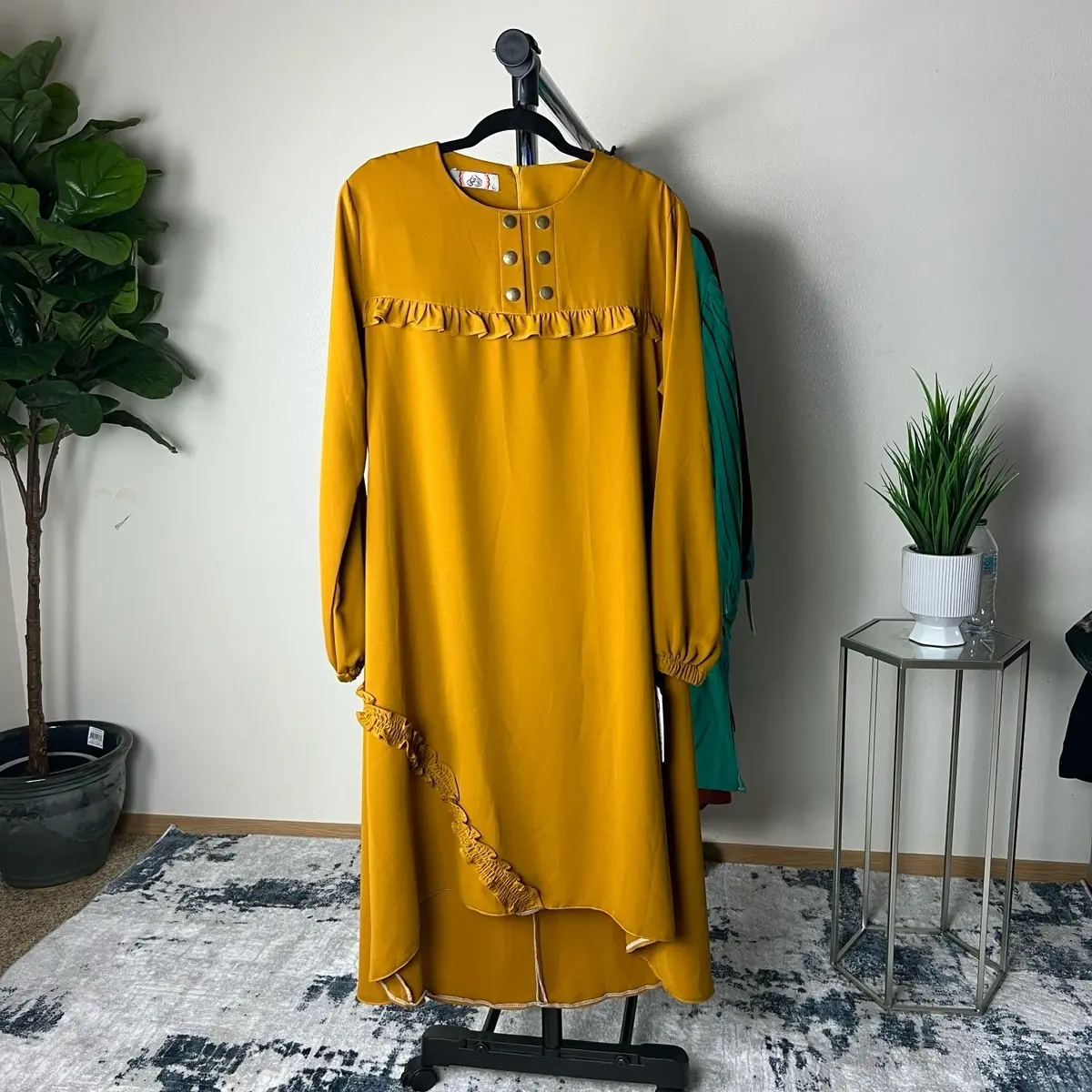 Women's Mustard Two-Piece Dress Set Size L Made in Egypt - Ideal for Casual Wear - Clothing, Womenswear Comfort Everyday Style Crewneck