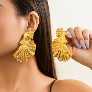 Punk Metallic Ginkgo Leaf Earrings Golden Earrings Stud Earrings for Women Trendy Shaped Earring stainless steel vintage jewelry nugget earrings