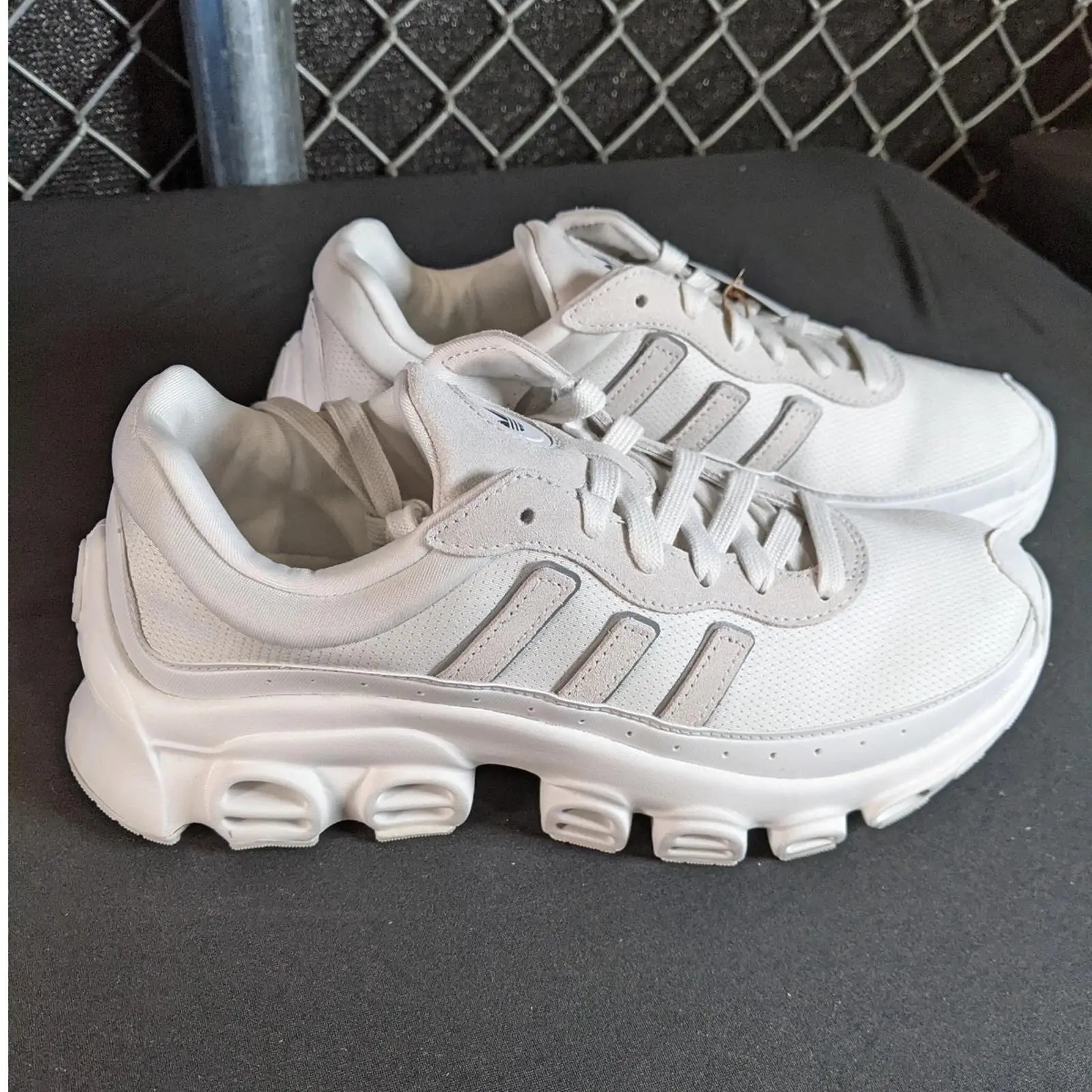 Adidas Unisex AdiFOM Megaride Junior Casual Sneaker