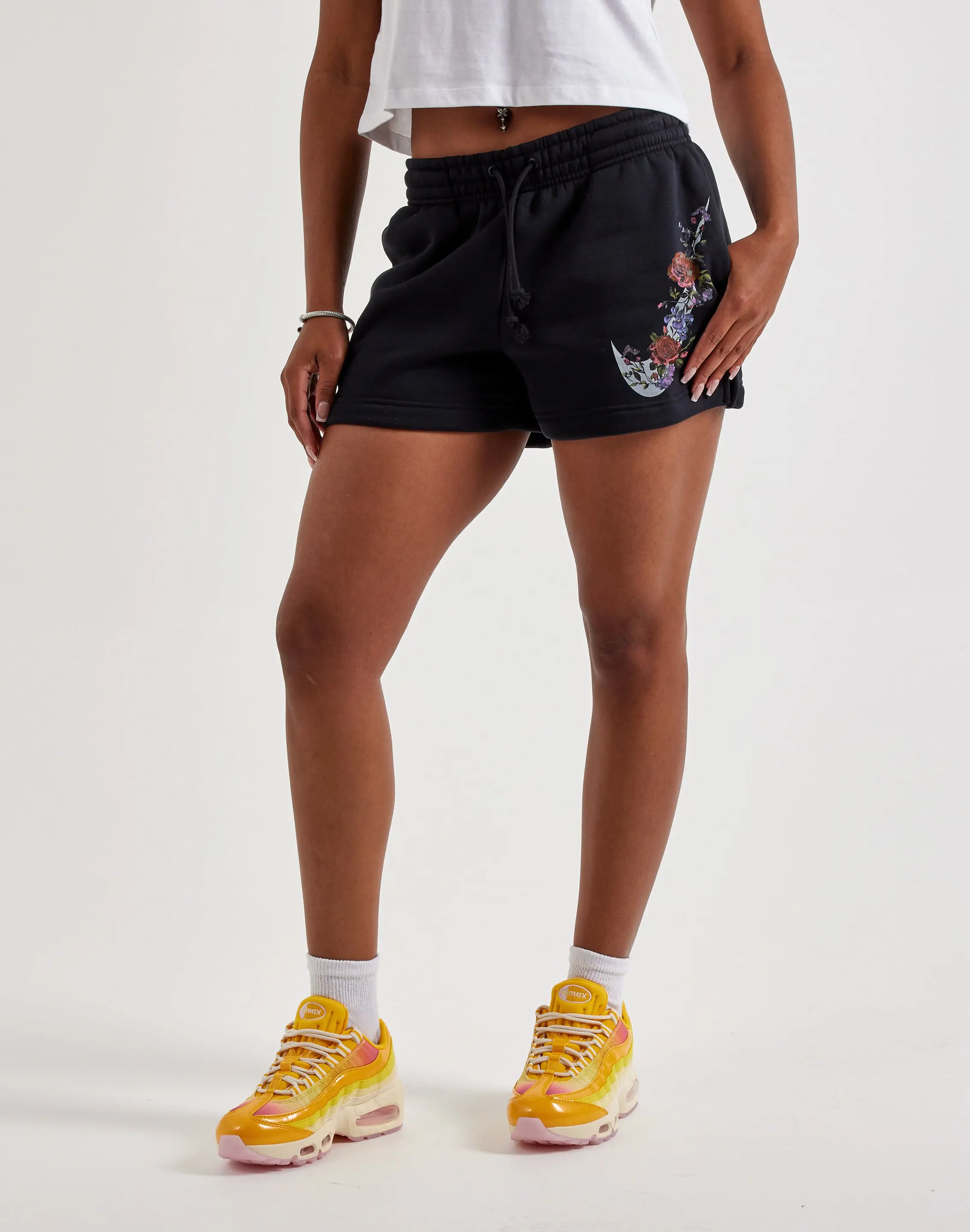 Womens Nike Phoenix Fleece Mid-Rise Shorts
