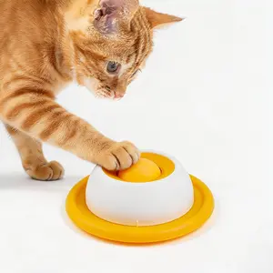 Pet Lick Pad Wet Food Snack Yogurt Licking Device Slow Feeder Energy Consumption Oral Cleaning Suitable for Cats Dogs