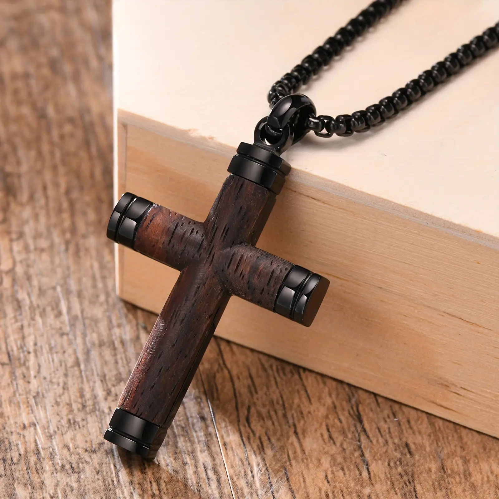 [Popular Choice] Men's Handmade Stainless Steel Cross Pendant Necklace, Paired with Wusu Wood, Fashionable Accessory, Ideal Valentine's Day Gift for Husband Verse wear gift jewelry