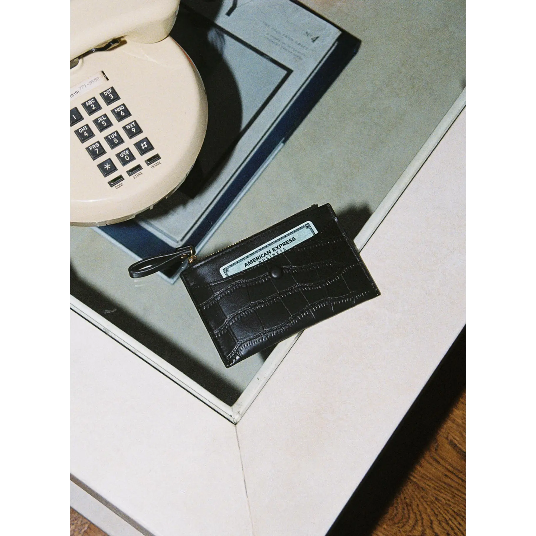 Keeping Track Wallet Black