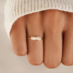 Women's Stainless Steel & Freshwater Pearls Ring - Elegant Irregular Freshwater Pearls, Minimalist Suitable for Daily Wear, Gift for School, Office, Wedding,, Year-Round Versatile Accessory