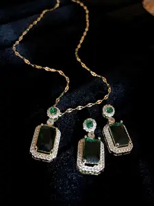 Elegant Crystal Jewelry Set for Women, Silver Color Stud Earrings with Rhinestones, Fashion Accessories for All Seasons