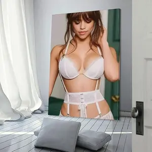 No Framed, Je nna Ortega Art Poster (20)