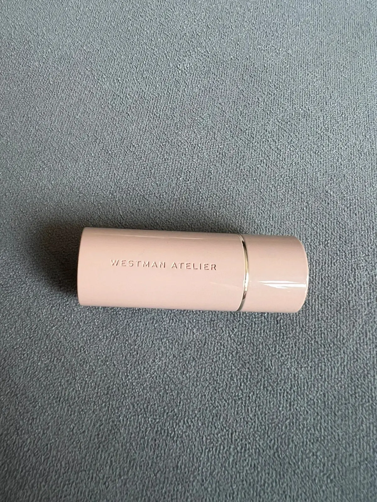 Brand new lipstick, very good