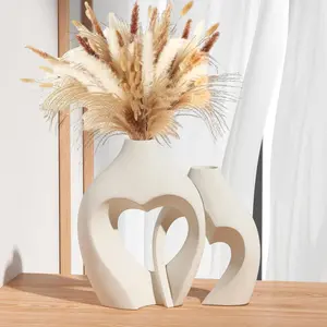 PLL White Vases for Decor, Heart Shaped Ceramic Vase Set of 2, Nordic Heart Shaped Vases, Minimalist Decorative Vase for Table Centerpiece Wedding Dining Living Room Office House Decoration