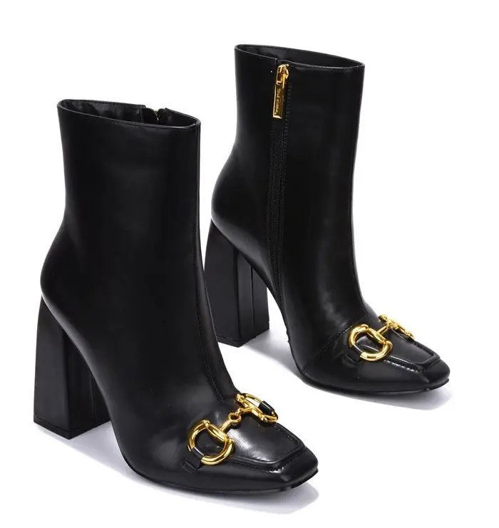 Labelle Chain Boot
