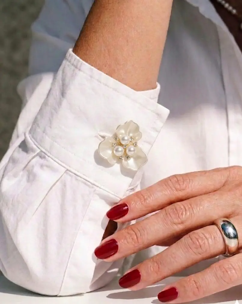 TLD Pearl Petal Button Cover Set of 2 - Zinc Alloy Reusable Clip-On Back Covers for 1.3 in Standard Size Women's Clothes Buttons, Effortless to Wear Lightweight Fashion Accessory to Elevate Any Outfit