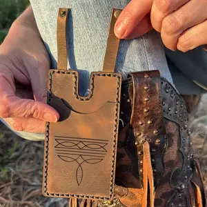 1pc Western Leather Boot Wallet with Snap Strap, Handmade Cowboy Boot Card Holder for Men Women, Hidden Pocket for Cash ID, EDC Accessory for Riding Hikin, Vintage Style Wallet