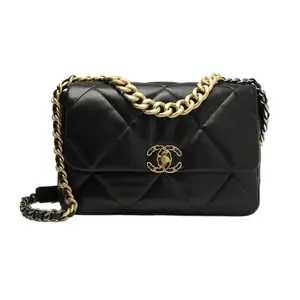 Pre-owned CHANEL Lambskin Shoulder Bags 19Bag Medium/Large Black Quilted Flap Bag(30***57)