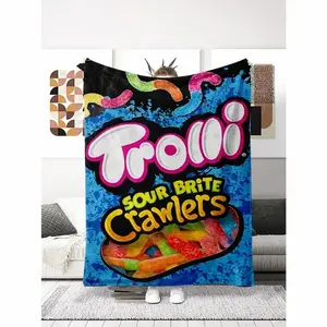 A digital printed flannel blanket, Flannel cozy blanket, with a rainbow candy pattern, suitable for sofa, bed, travel, camping, and office use. Made of warm, soft fabric, machine washable, ideal as a birthday or holiday gift.