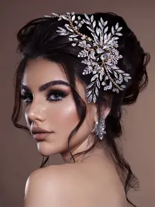 Elegant Rhinestone Bridal Hair Clip Handmade Crafted Wedding Accessory, Perfect for Parties and Events, Stylish Standout Women's Hair Decoration