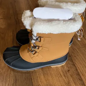 Kids' Kit Easy-On Winter Boots - Cat & Jack