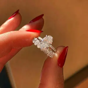 Maxine Stunning 3.5Ct Oval Cut 2PC Engagement Ring Set,5A Cubic Zirconia Bridal Ring Set,Women's Ring Jewelry,Wedding Ring Set for Daily,Travel,Proposal,Birthday,Anniversary