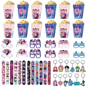 Korean cartoon girl group birthday party gift set of four pieces: 12 bracelets, 12 keychains, 12 popcorn boxes, 12 decorative glasses. The perfect choice for a birthday party to give everyone their own exclusive gift.