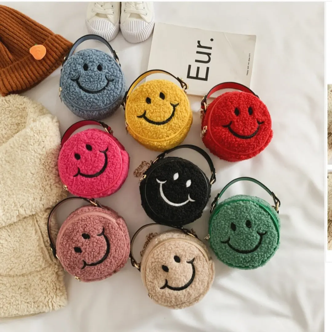 Smiley Face Sherpa handbag– the ultimate blend of style, comfort, and functionality