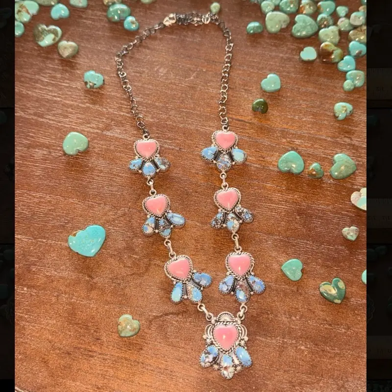 Turquoise Trend 18” Golden Hills & Pink Conch Necklace
