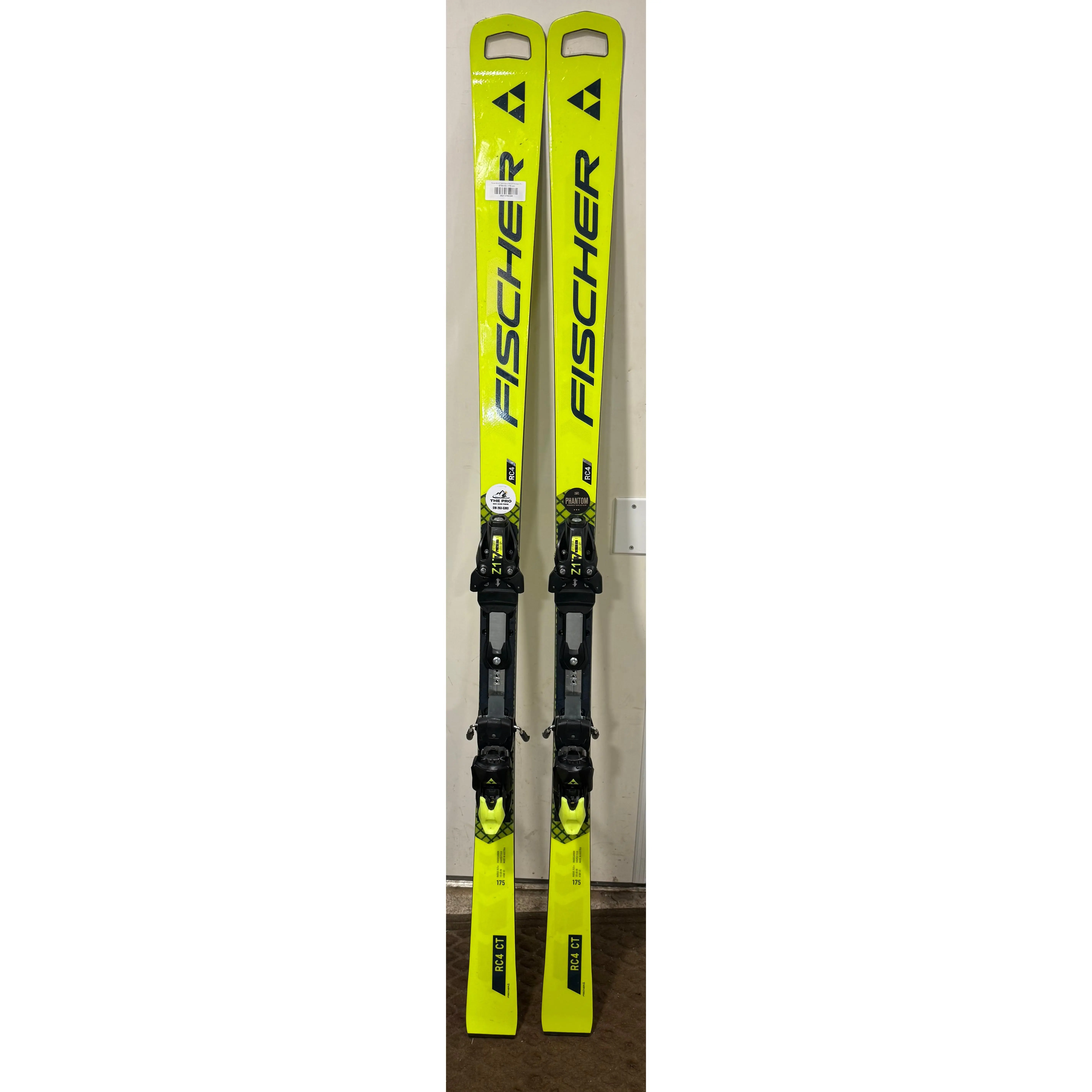 Fischer RC4 CT Demo Skis w/ RC4 Z17 Bindings - 175 cm