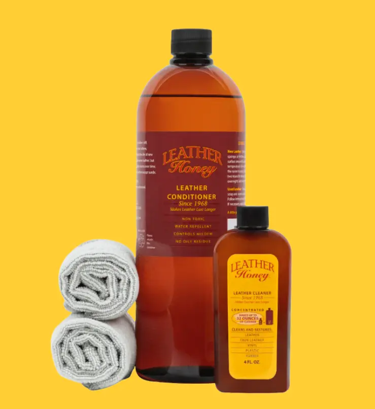 LEATHER Honey Large Cleaning & Conditioning Kit - 4oz Deep-Clean Concentrate, 32oz Leather Conditioner, 2 Cloths - Non-Toxic, EAP Safer Choice Certified, USA-Made Since 1968 - High-Quality Ingredients for Belts, Clothes, Tack, Upholstery, Saddles