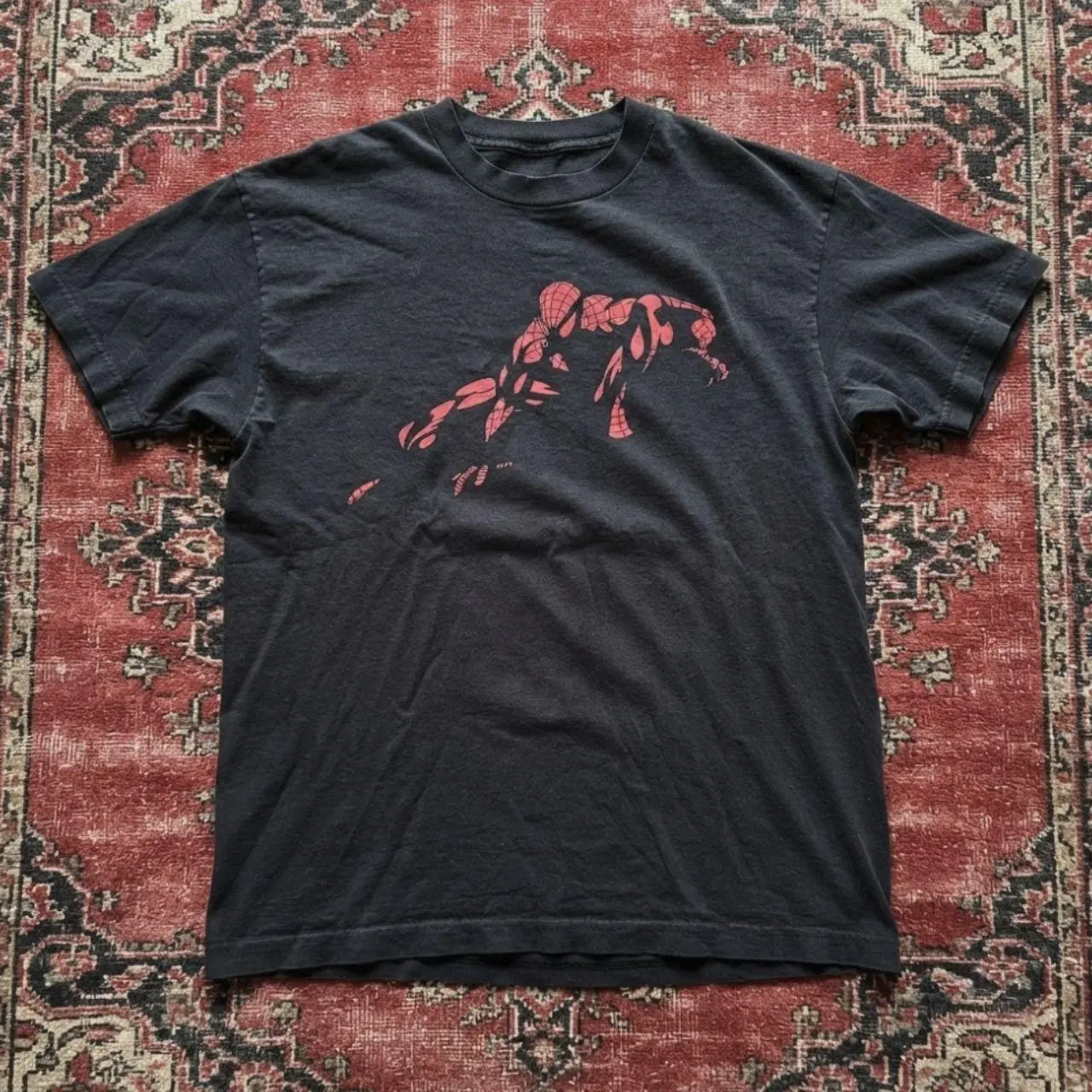 Gildan Black Spider-Graphic T-shirt Graphic Tee, Youth shirt, unisex men, Women