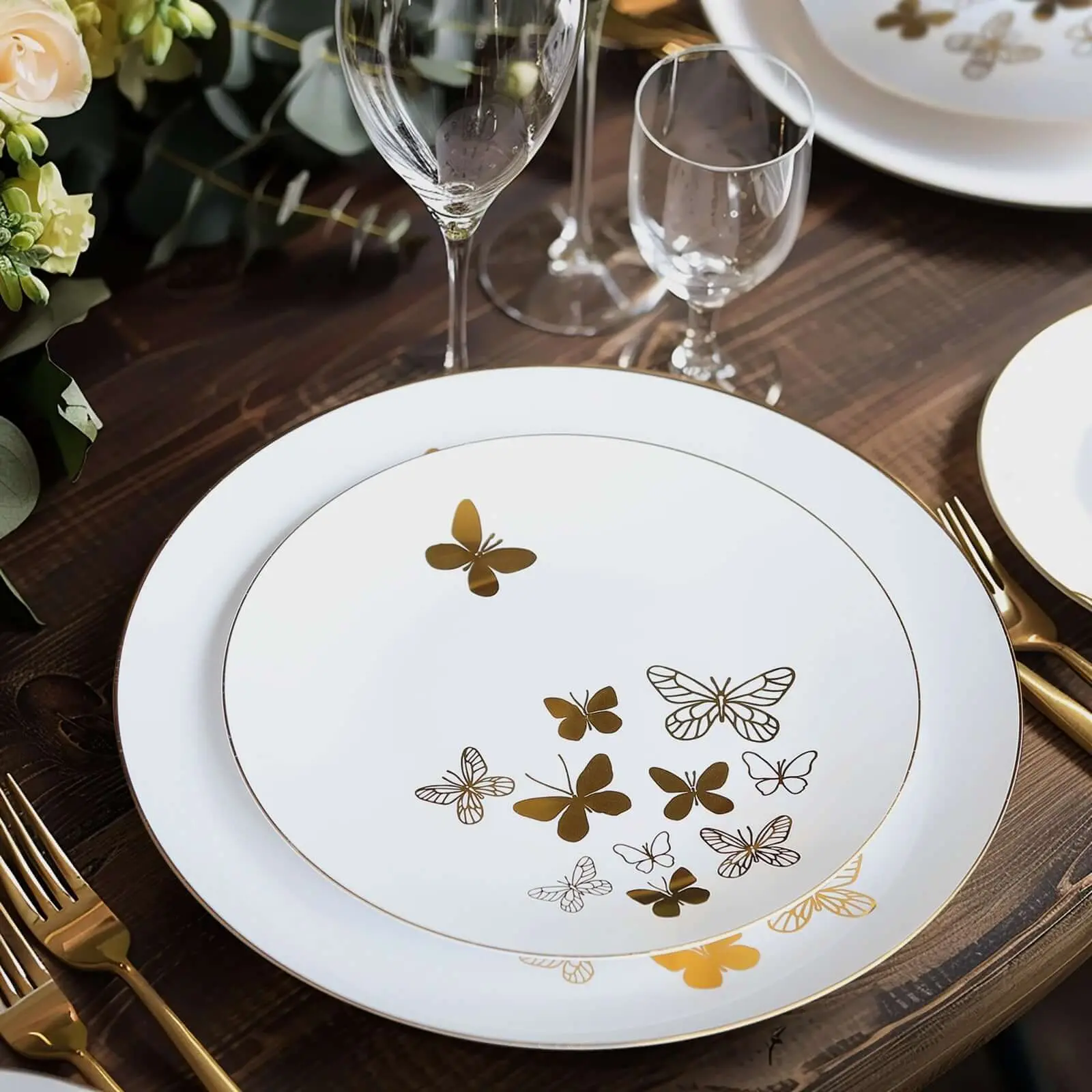 Elegant Disposable Plastic Party Plates Set (20-Piece) - 8in & 10in White with Gold Butterfly Design, Gold Rim, Tableware for Weddings, Birthday, Table Decor, Disposable Tableware Set