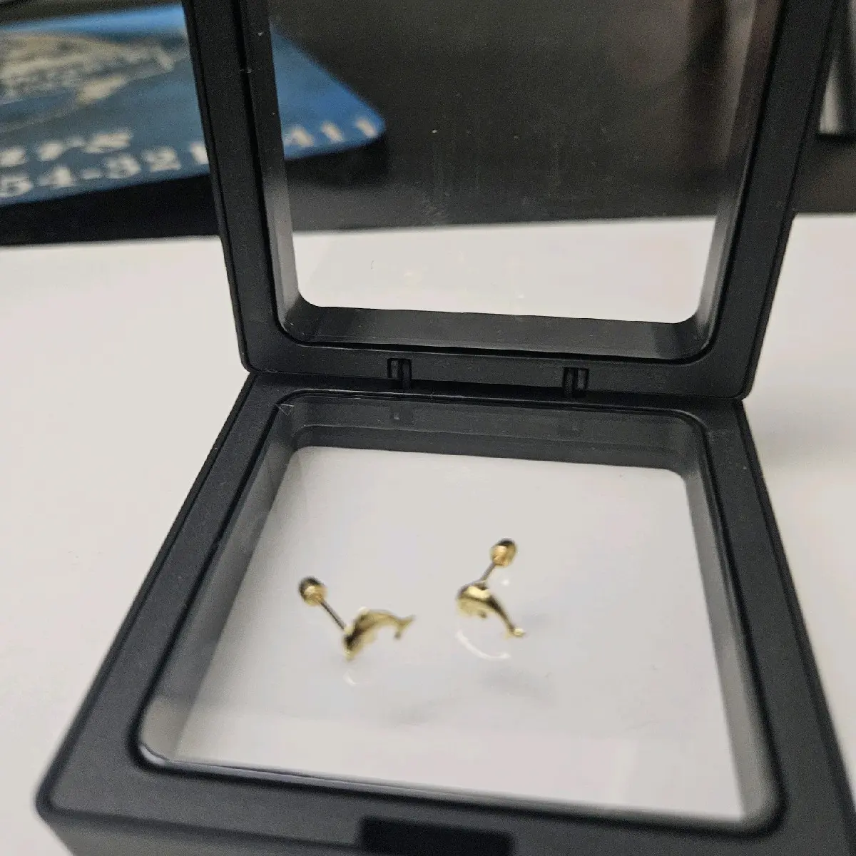 Aretes de Oro 10K - Perfect for Any Occasion
